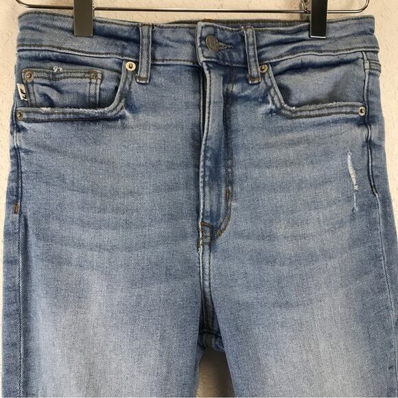 Lovers and Friends Mason High Rise Skinny Jeans in Carmelita Cropped Light Wash - Picture 3 of 14